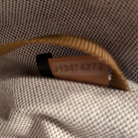 Dooney & Bourke purse - Picture 5 of 7